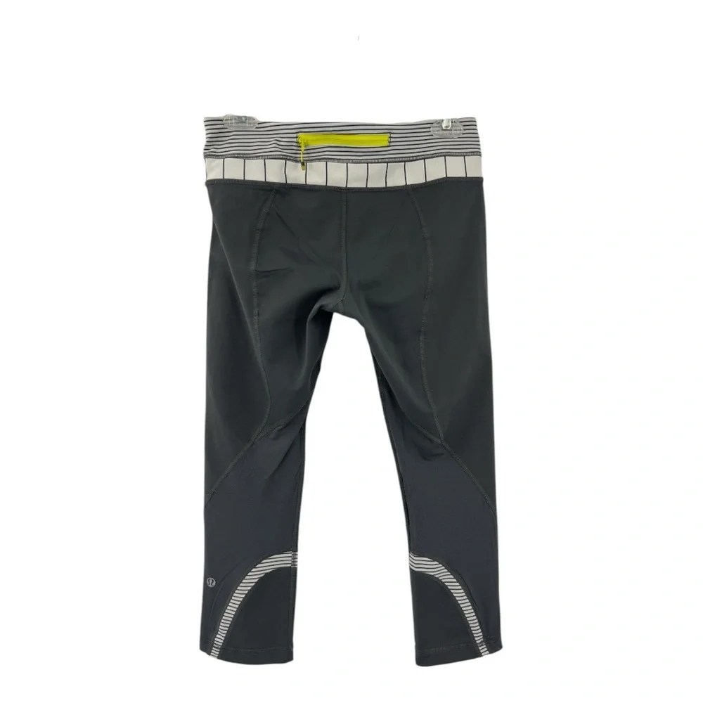 Lululemon Run: Inspire Crop II Soot Light Hyper Stripe Angel Wing grey S